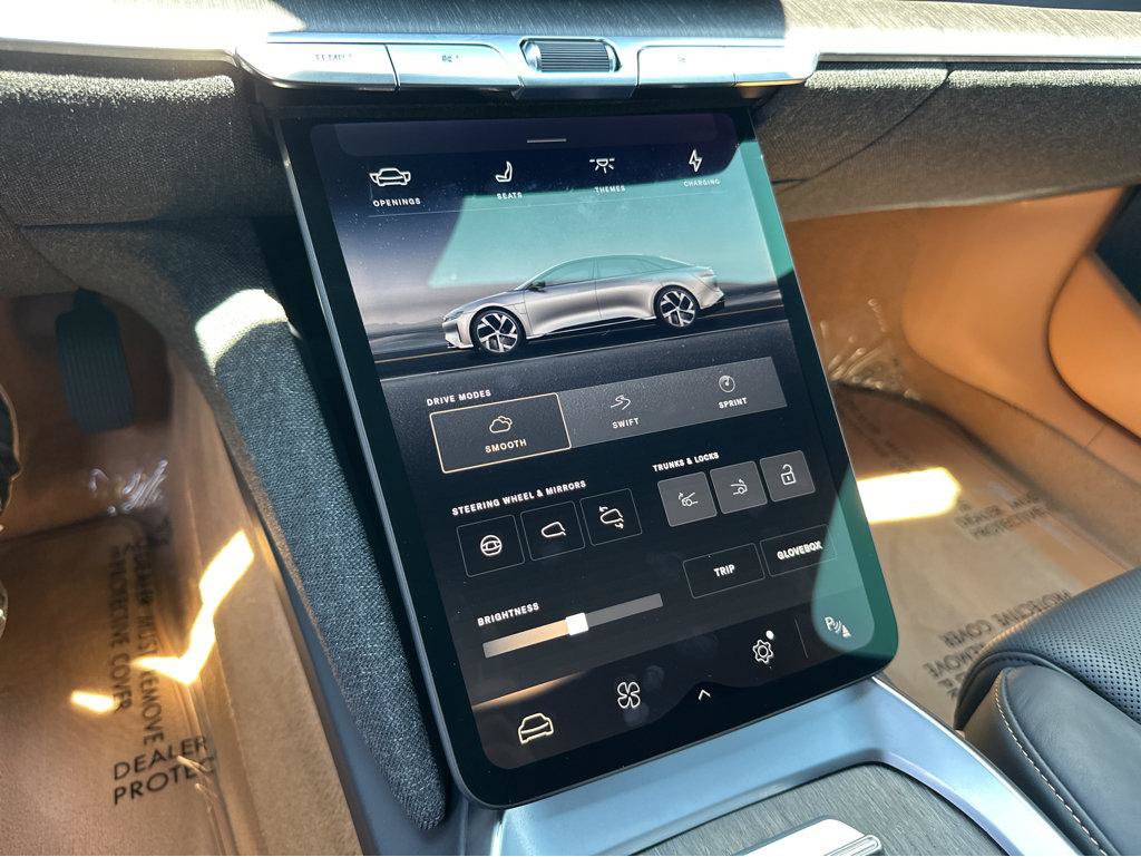 Used 2024 Lucid Air Touring AWD/4WD image 25