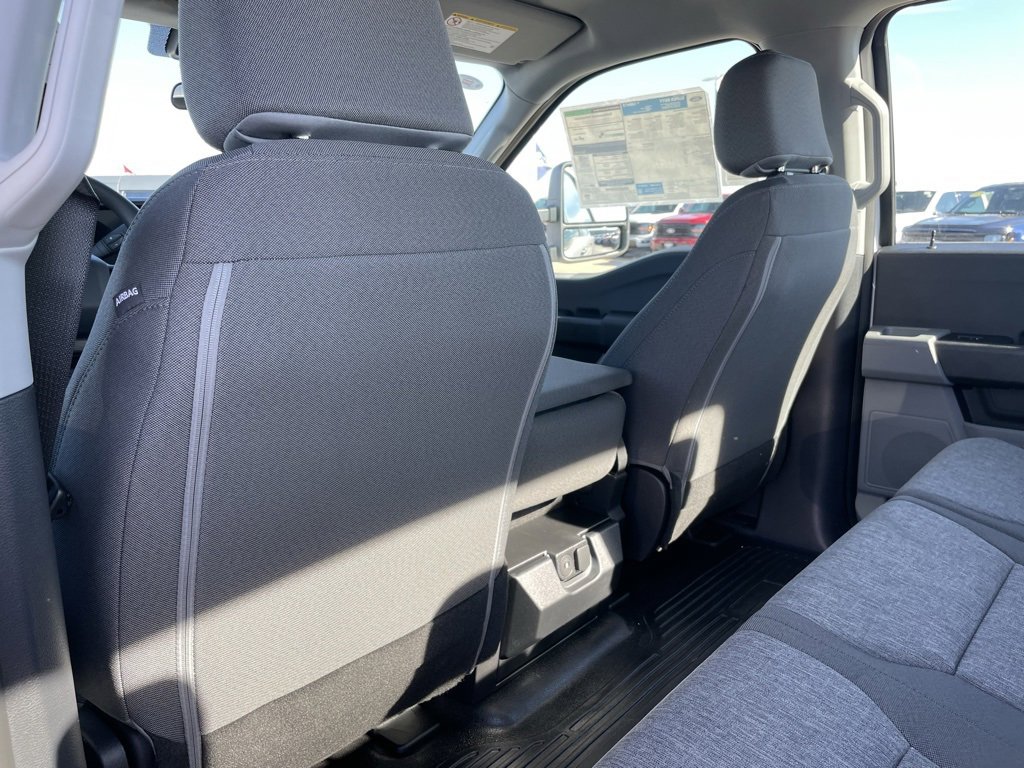 New 2026 Ford F250 XL w/ XL Chrome Package image 53