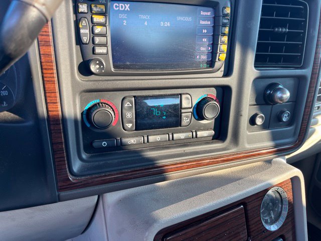 Used 2004 Cadillac Escalade EXT AWD/4WD image 22