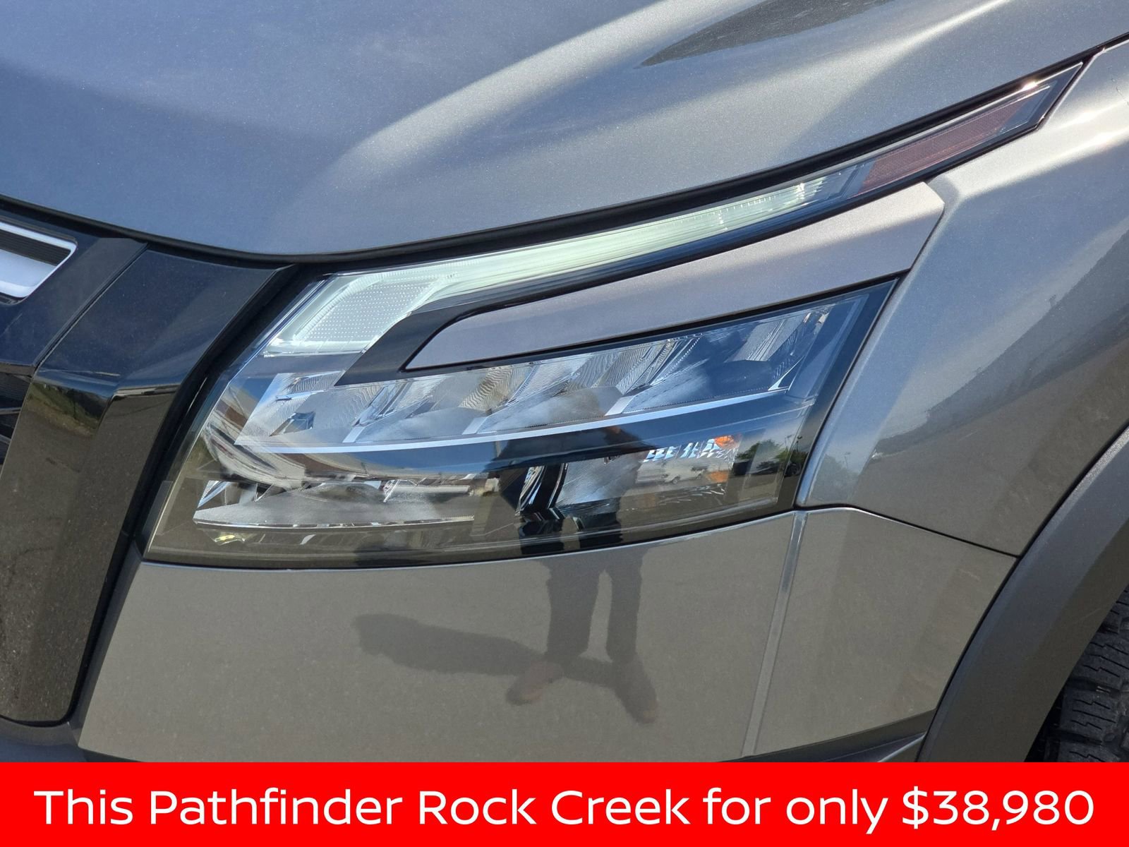 Used 2025 Nissan Pathfinder Rock Creek image 39