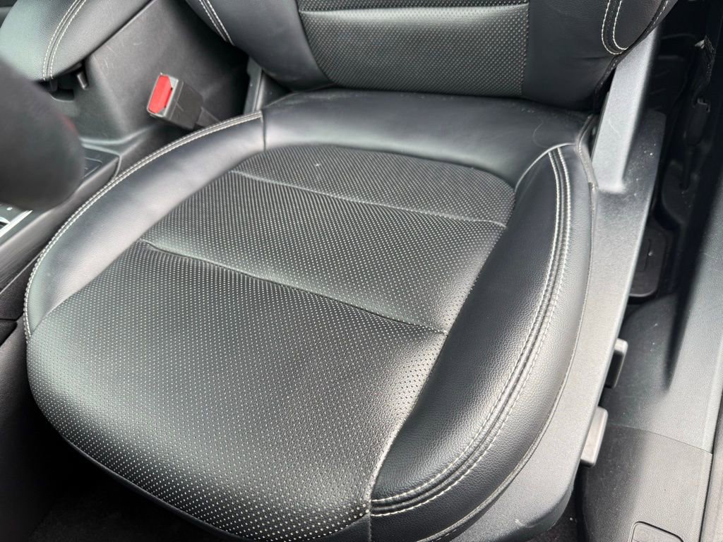 Used 2021 Ford Escape Titanium image 25