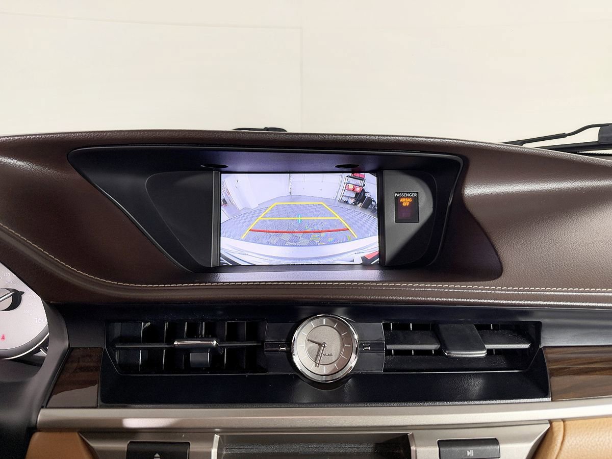 Used 2016 Lexus ES 350 w/ Navigation System Package image 62