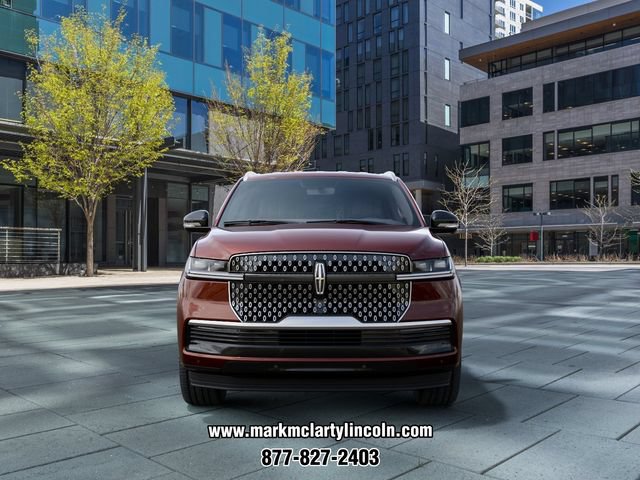 New 2027 Lincoln Navigator Premiere AWD/4WD image 3
