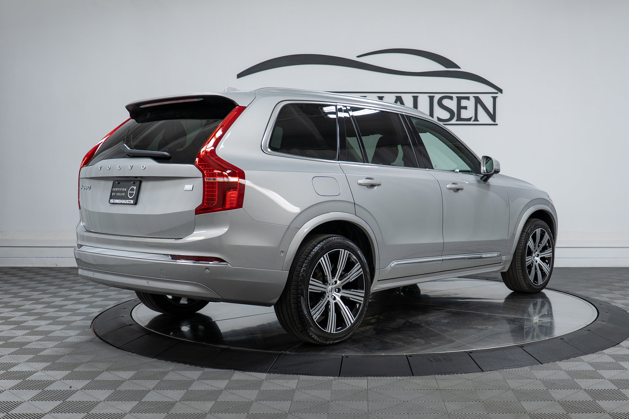 Used 2024 Volvo XC90 T8 Plus w/ Protection Package Premier image 5