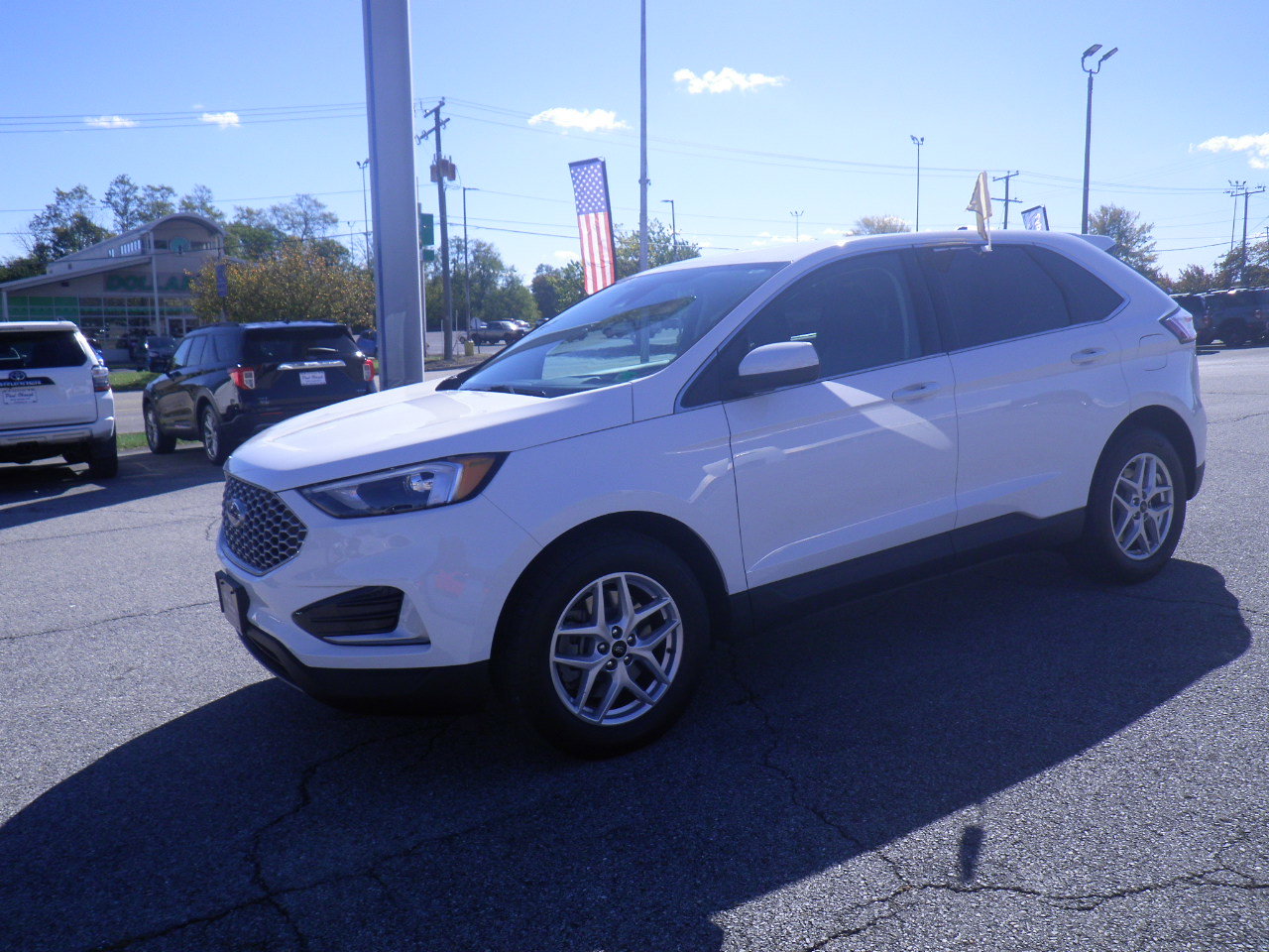 Certified 2024 Ford Edge SEL image 3