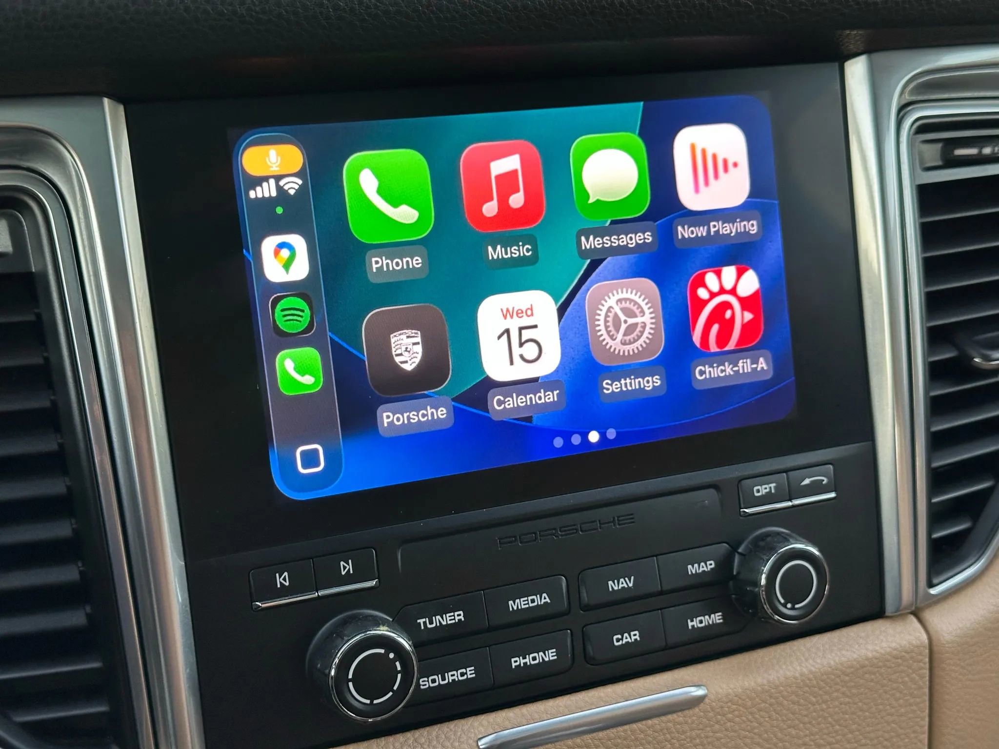 Used 2017 Porsche Macan S image 38