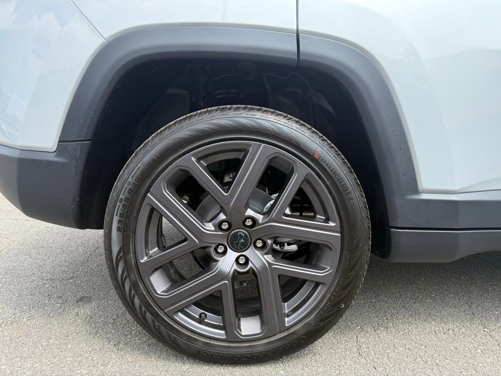 New 2025 Jeep Compass Limited w/ Sun & Sound Group image 23