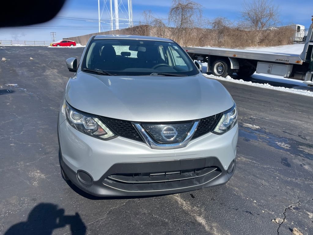 Used 2019 Nissan Rogue Sport S image 9