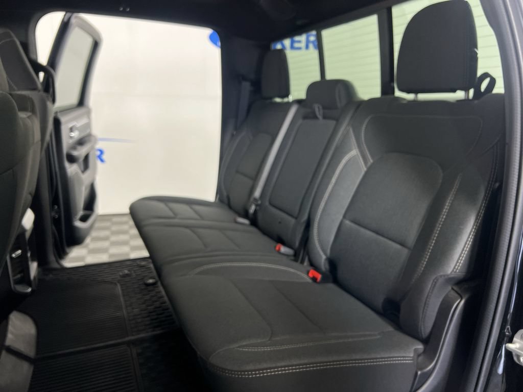 Used 2023 RAM 1500 Big Horn AWD/4WD image 24