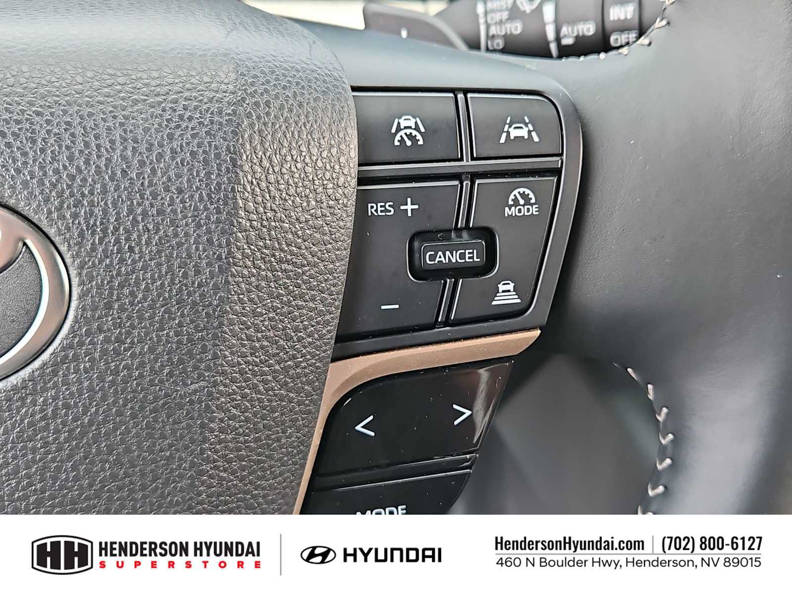 Used 2025 Toyota Crown Signia AWD/4WD image 24