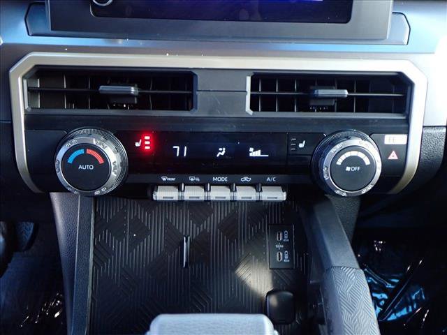 Used 2025 Toyota Tacoma TRD Off-Road image 17