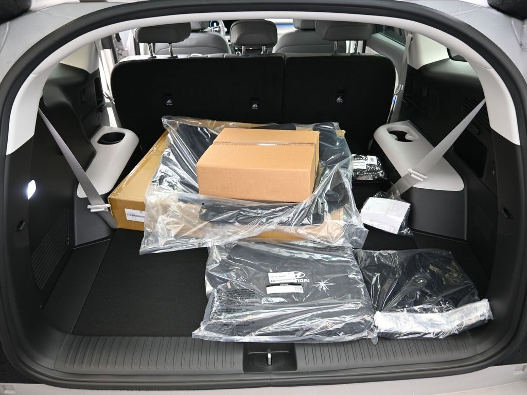 New 2026 Hyundai Ioniq 9 SEL image 17