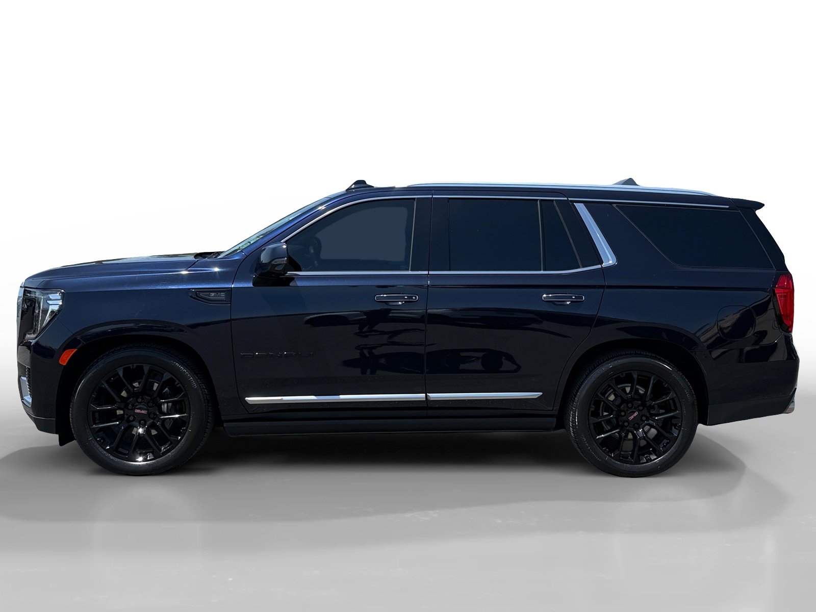 Used 2024 GMC Yukon Denali w/ Max Trailering Package AWD/4WD image 2