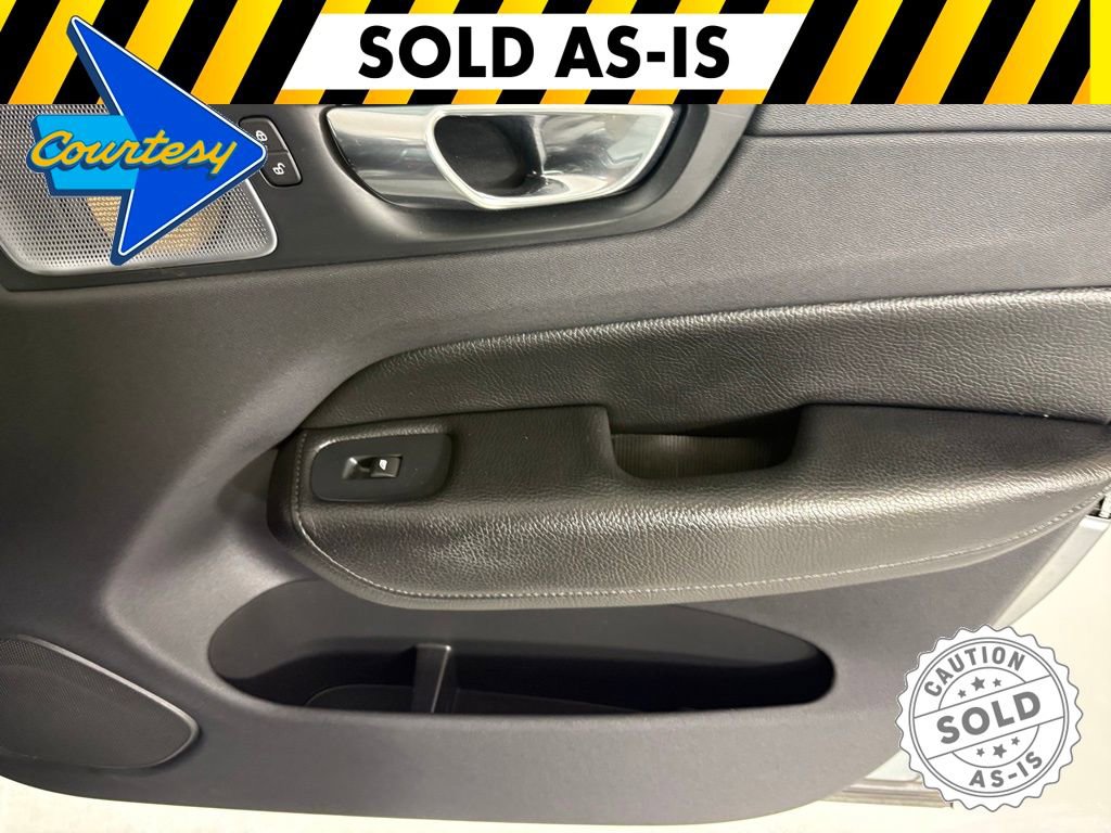 Used 2018 Volvo XC60 T5 Inscription w/ Convenience Package image 12