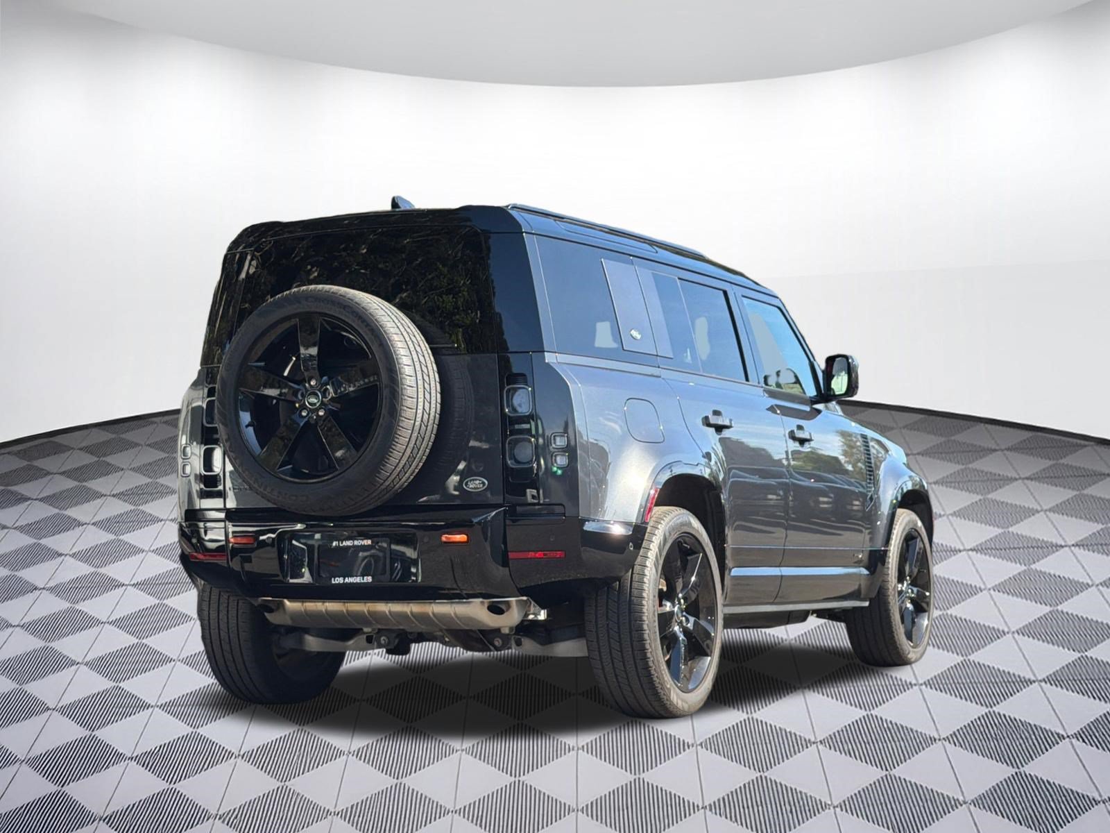 Used 2023 Land Rover Defender 110 X AWD/4WD image 8
