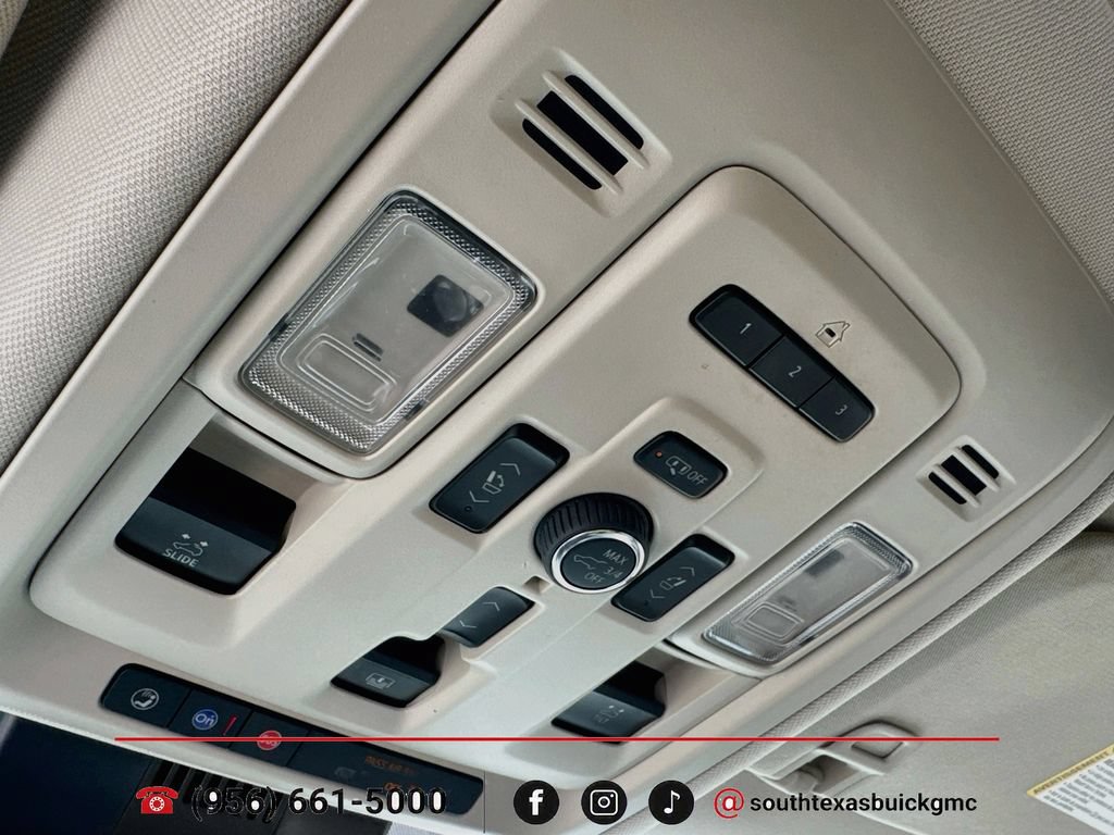 Used 2024 GMC Yukon Denali RWD image 22
