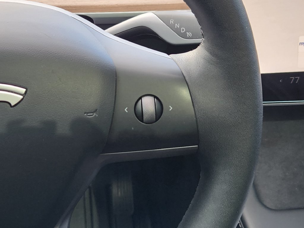 Used 2023 Tesla Model Y Long Range AWD/4WD image 17