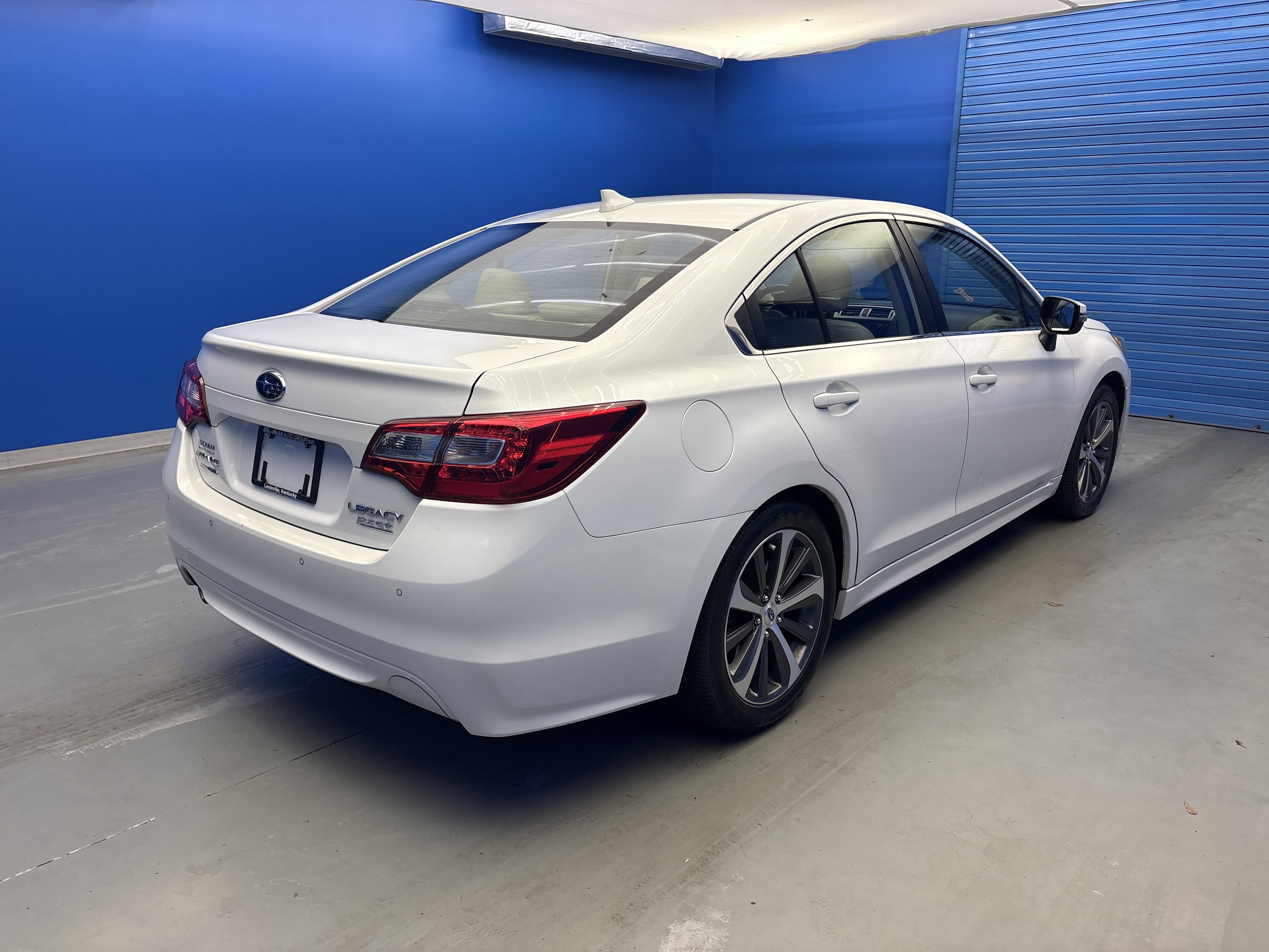Used 2017 Subaru Legacy 2.5i Limited AWD/4WD image 7