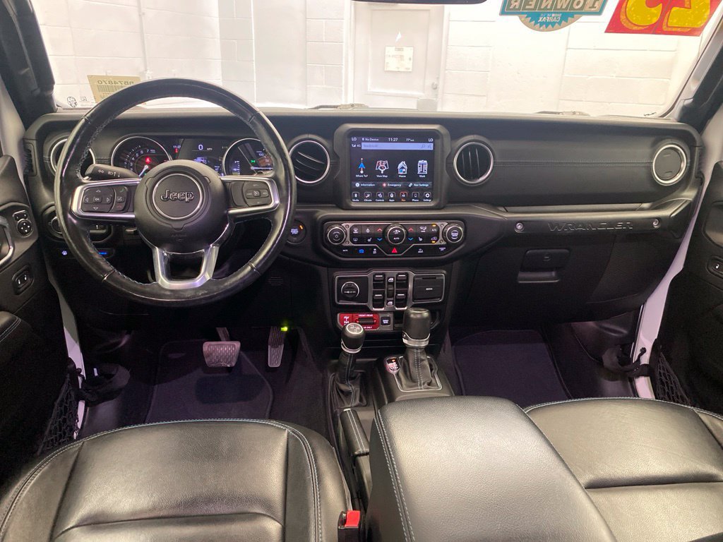 Used 2023 Jeep Wrangler Unlimited Rubicon 4xe w/ Cold Weather Group AWD/4WD image 13