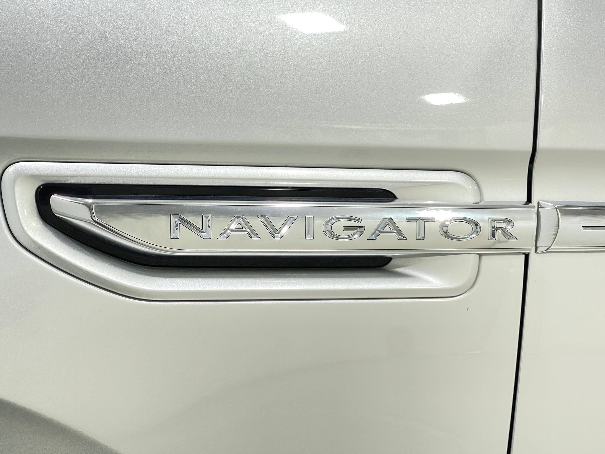 Used 2019 Lincoln Navigator Select AWD/4WD image 41
