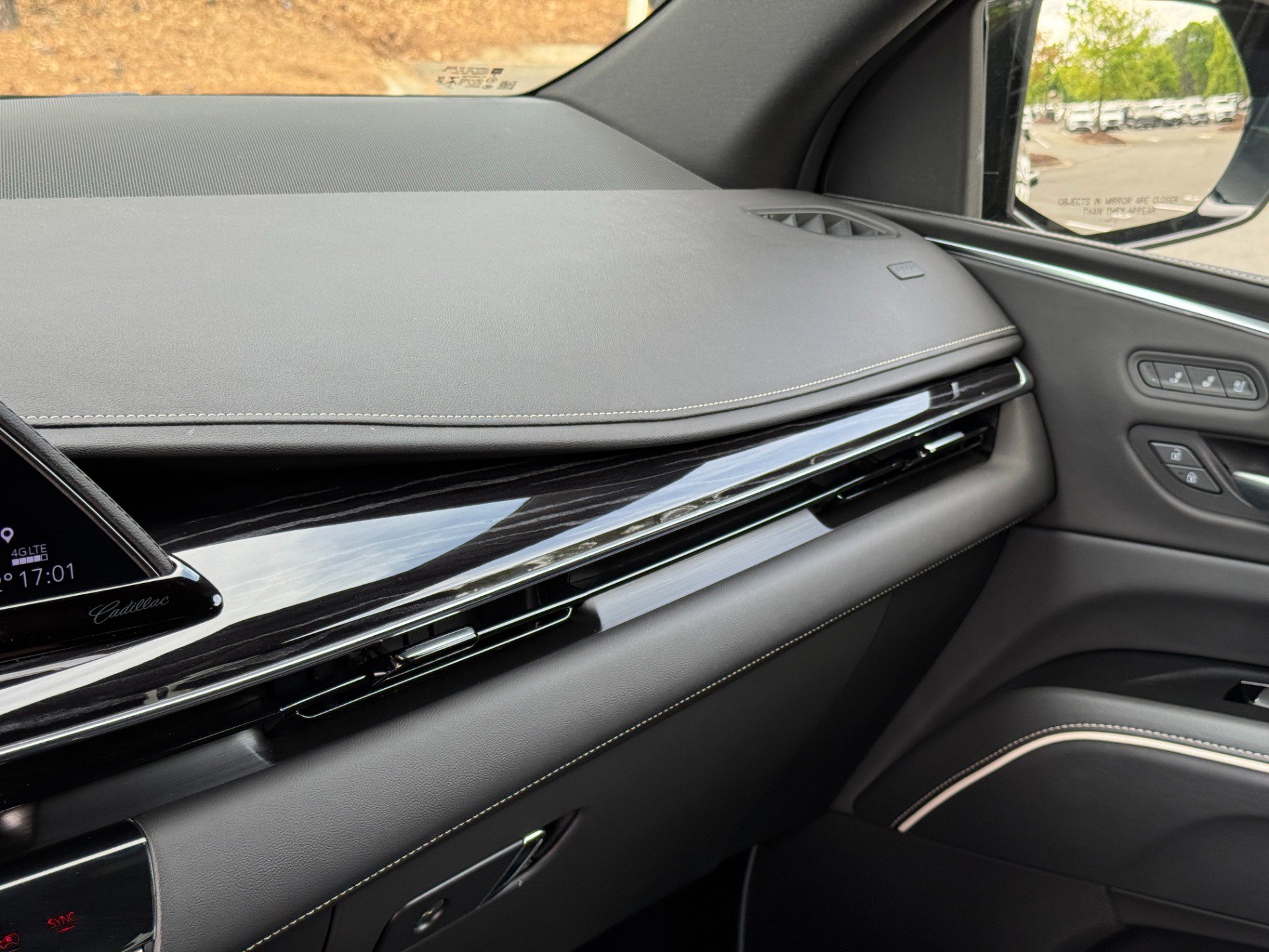Used 2023 Cadillac Escalade ESV Sport image 38