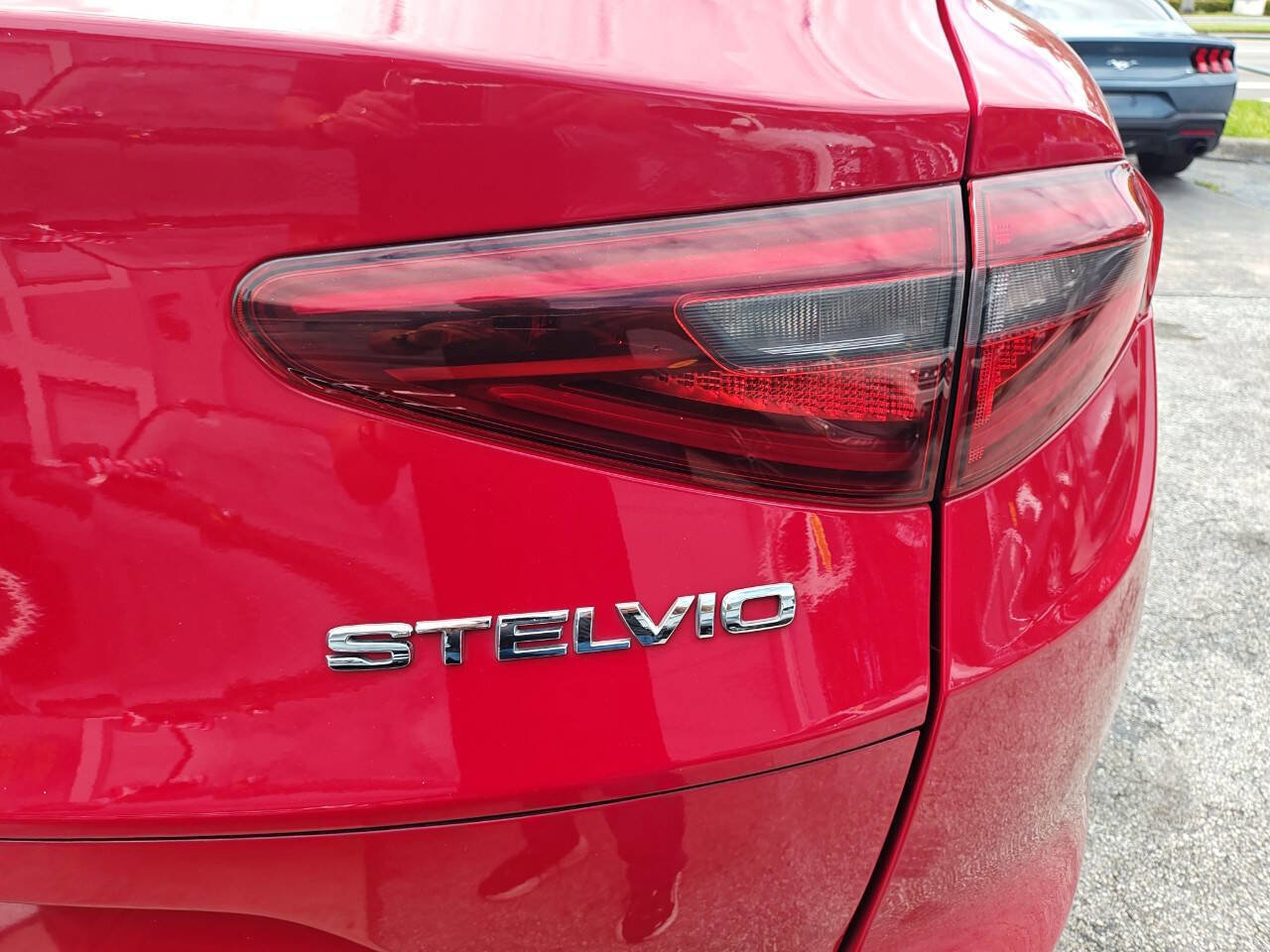 Used 2021 Alfa Romeo Stelvio Sprint w/ Sun & Sound Package AWD/4WD image 20