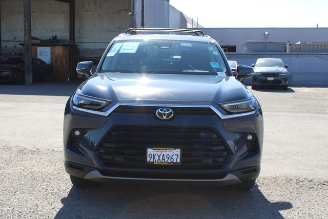 Used 2024 Toyota Grand Highlander Limited image 2