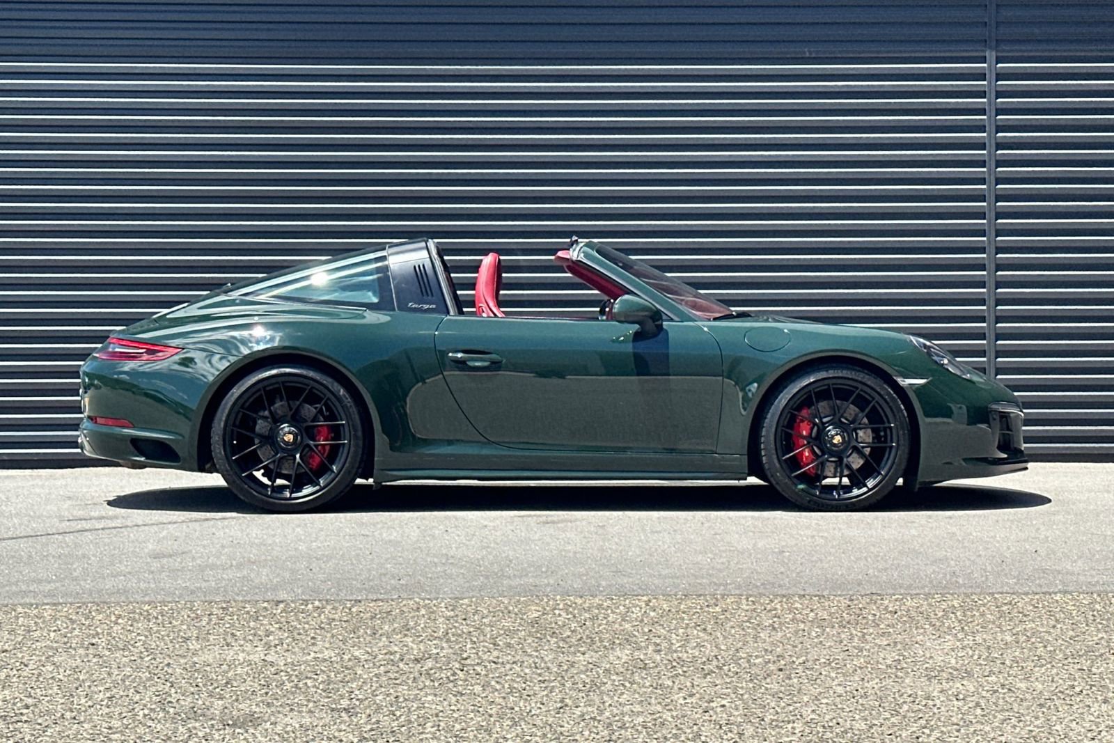 Certified 2019 Porsche 911 Targa 4 GTS AWD/4WD image 9