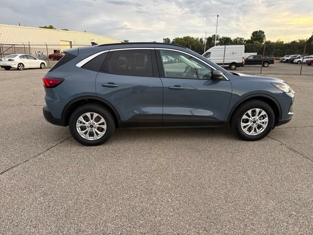 Used 2023 Ford Escape Active AWD/4WD image 10