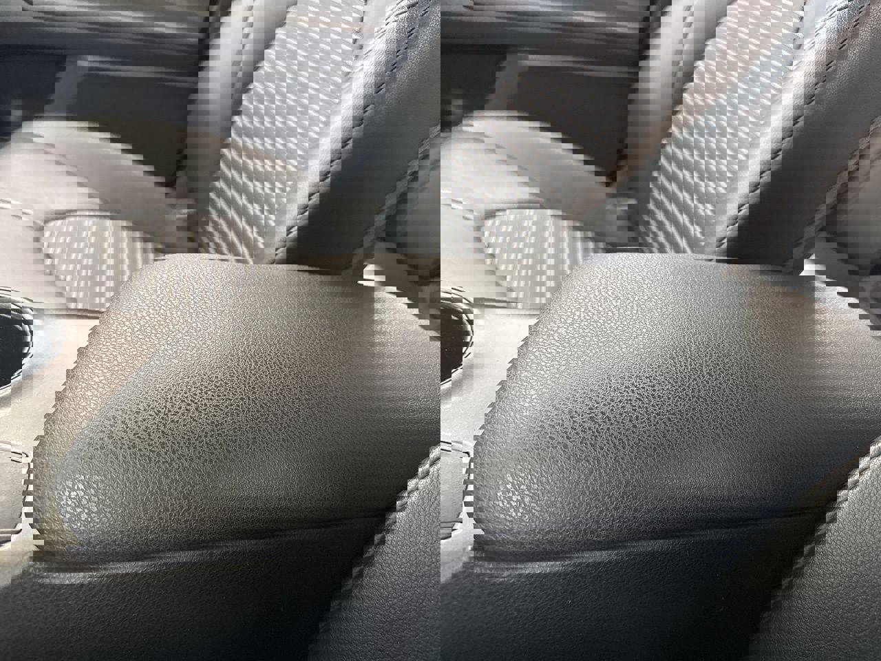 Used 2021 Toyota Camry SE FWD image 29