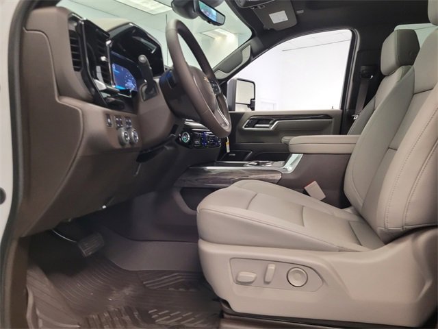 New 2026 Chevrolet Silverado 2500 LTZ w/ LTZ Premium Package image 13