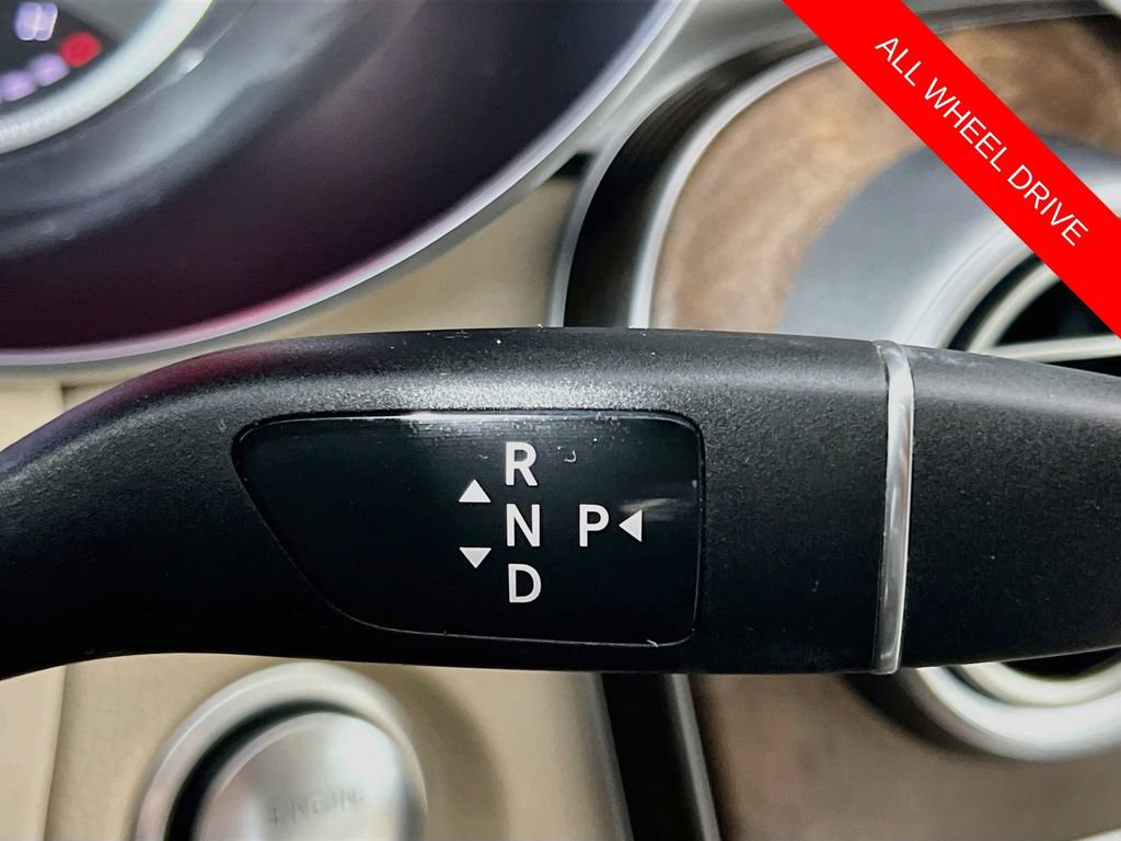 Used 2019 Mercedes-Benz GLC 300 4MATIC image 16