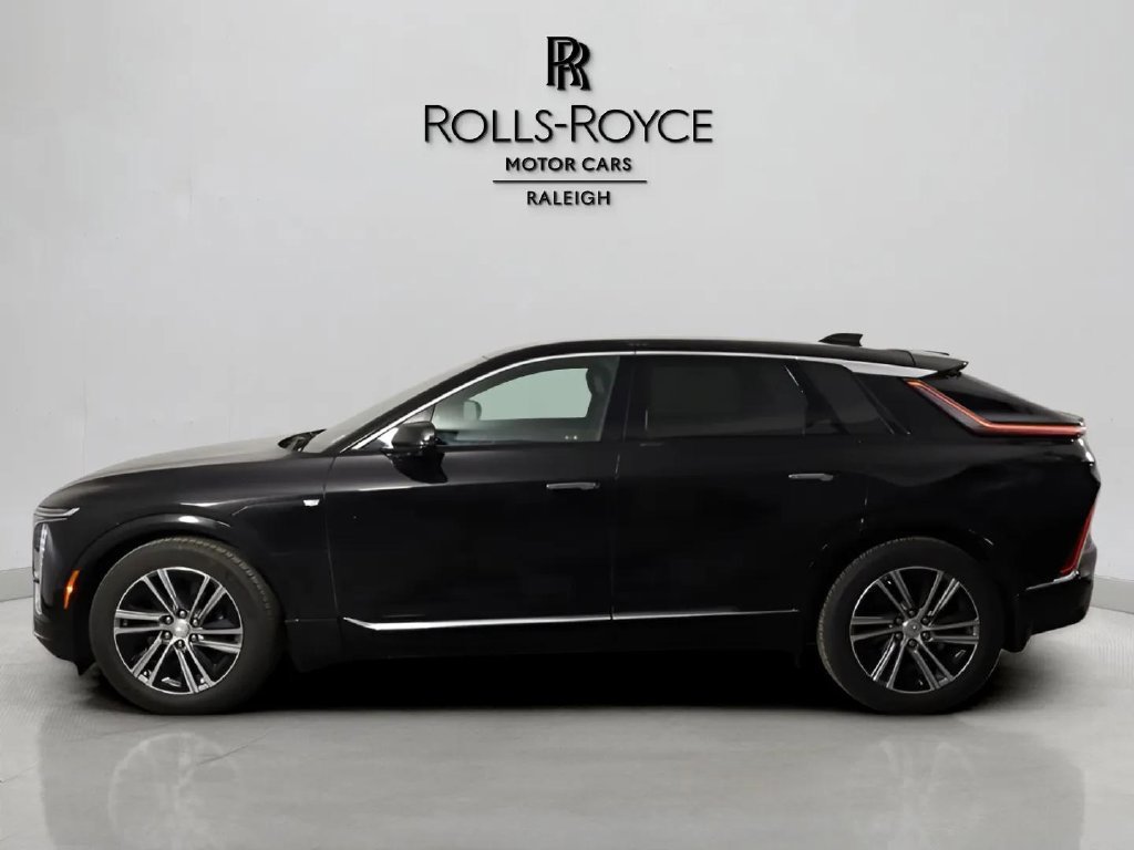 Used 2024 Cadillac Lyriq Luxury RWD image 9