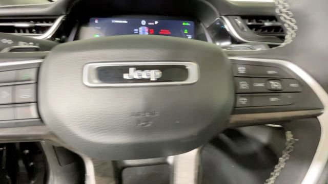 Used 2023 Jeep Grand Cherokee 4WD 4xe image 23