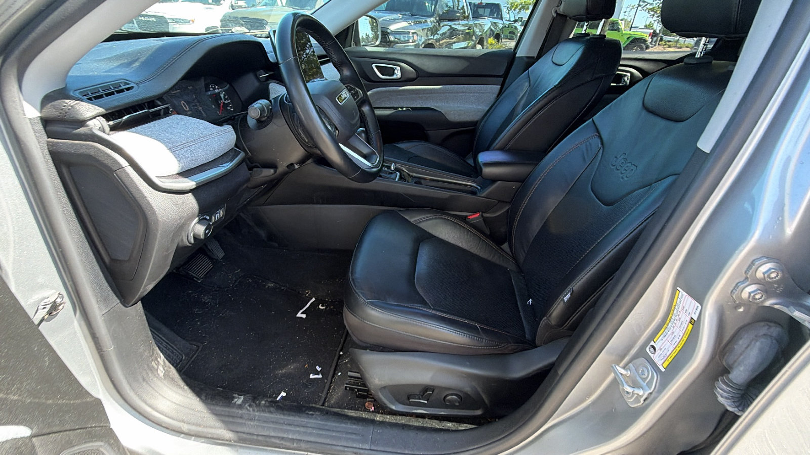Used 2022 Jeep Compass Latitude AWD/4WD image 15