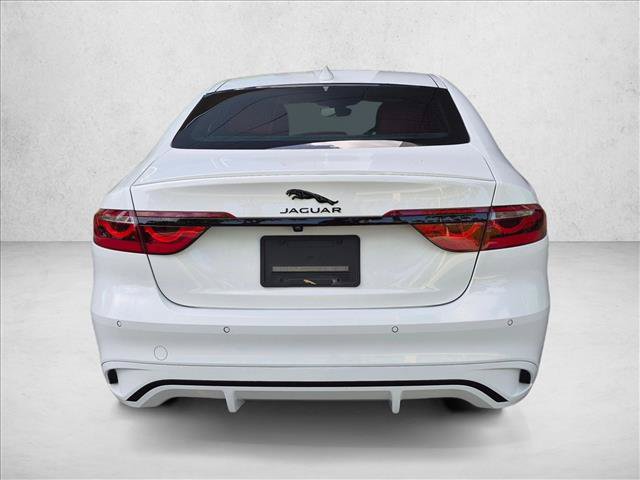 Certified 2024 Jaguar XF R-Dynamic SE AWD/4WD image 7