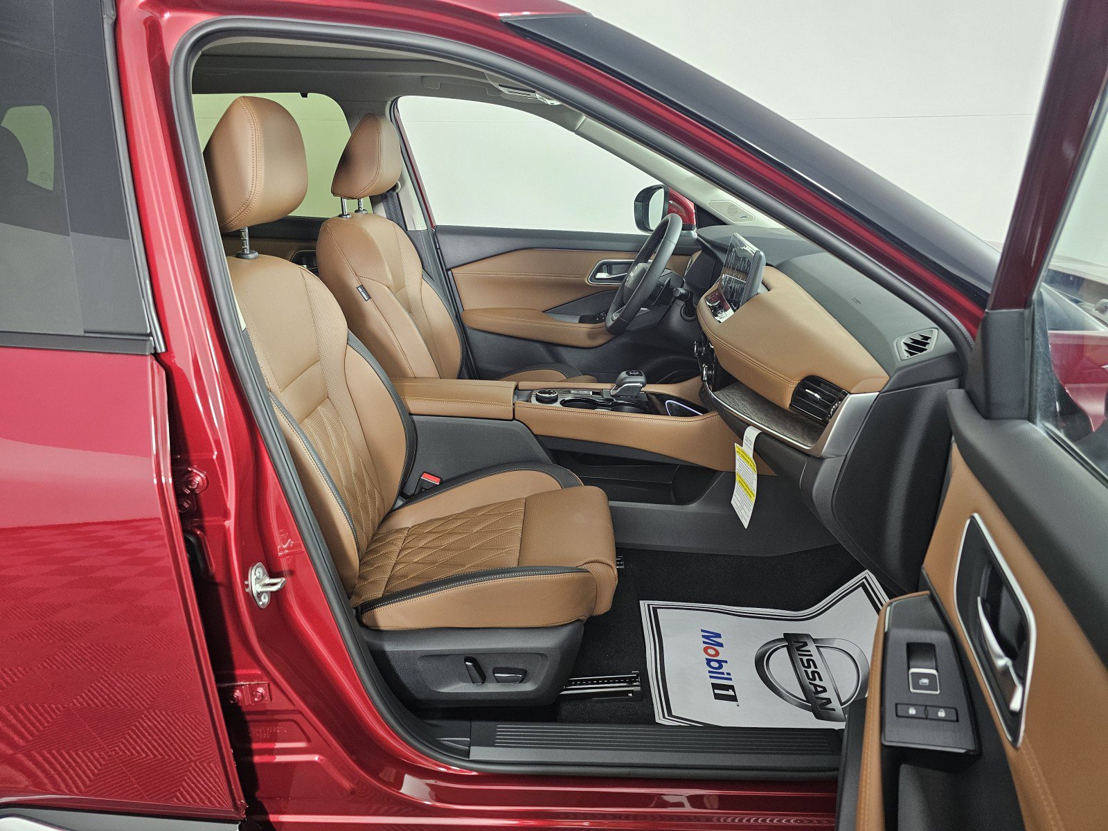 New 2026 Nissan Rogue Platinum image 12