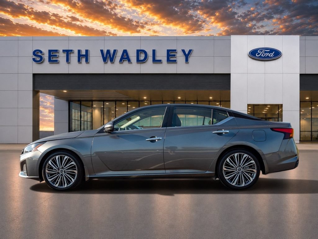 Used 2023 Nissan Altima 2.5 SL FWD image 4