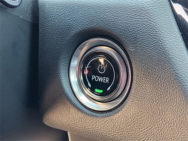 Used 2024 Cadillac Lyriq Luxury image 20