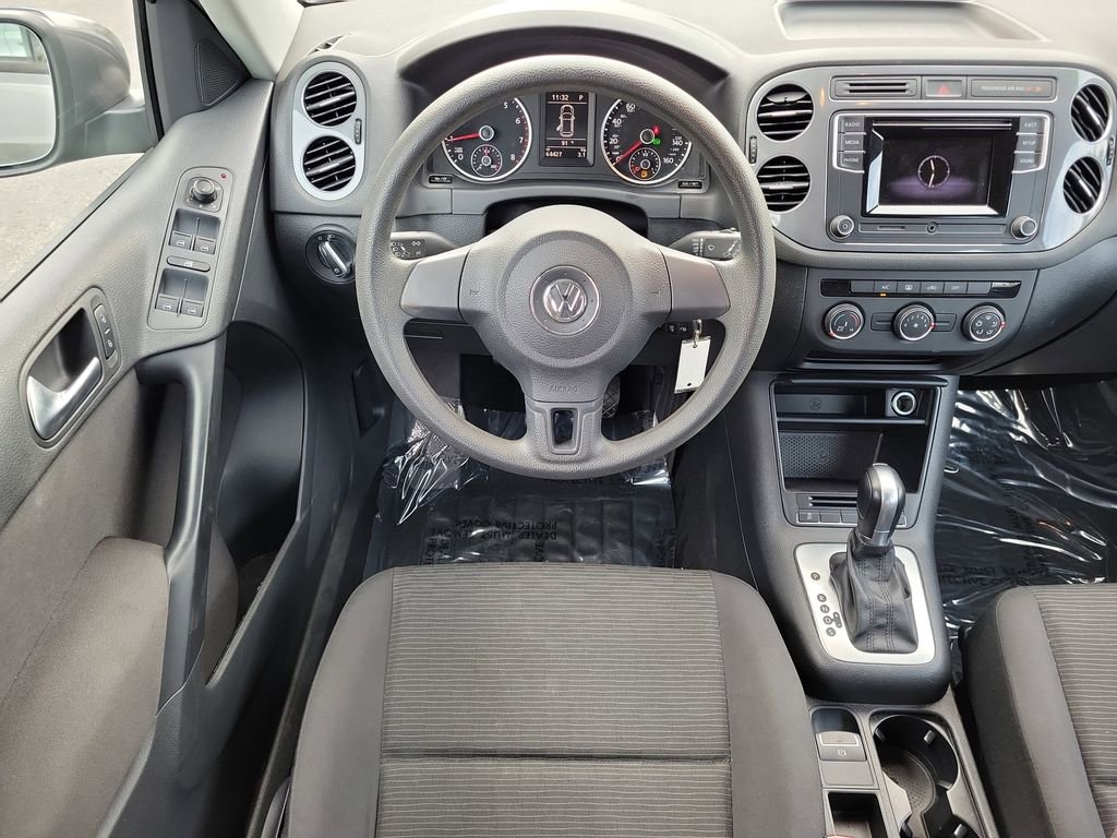 Used 2018 Volkswagen Tiguan Limited FWD image 14