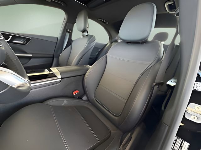 Used 2025 Mercedes-Benz C 300 Sedan image 26