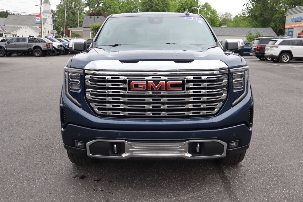 Used 2023 GMC Sierra 1500 Denali w/ Technology Package AWD/4WD image 13