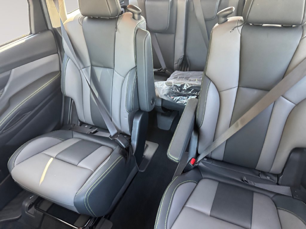 Used 2024 Subaru Ascent Onyx Edition Limited AWD/4WD image 13