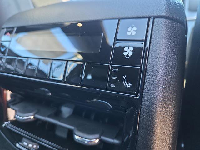 New 2025 Jeep Grand Cherokee L Limited w/ Luxury Tech Group II image 40