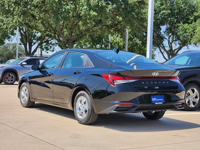Certified 2023 Hyundai Elantra SE FWD image 4