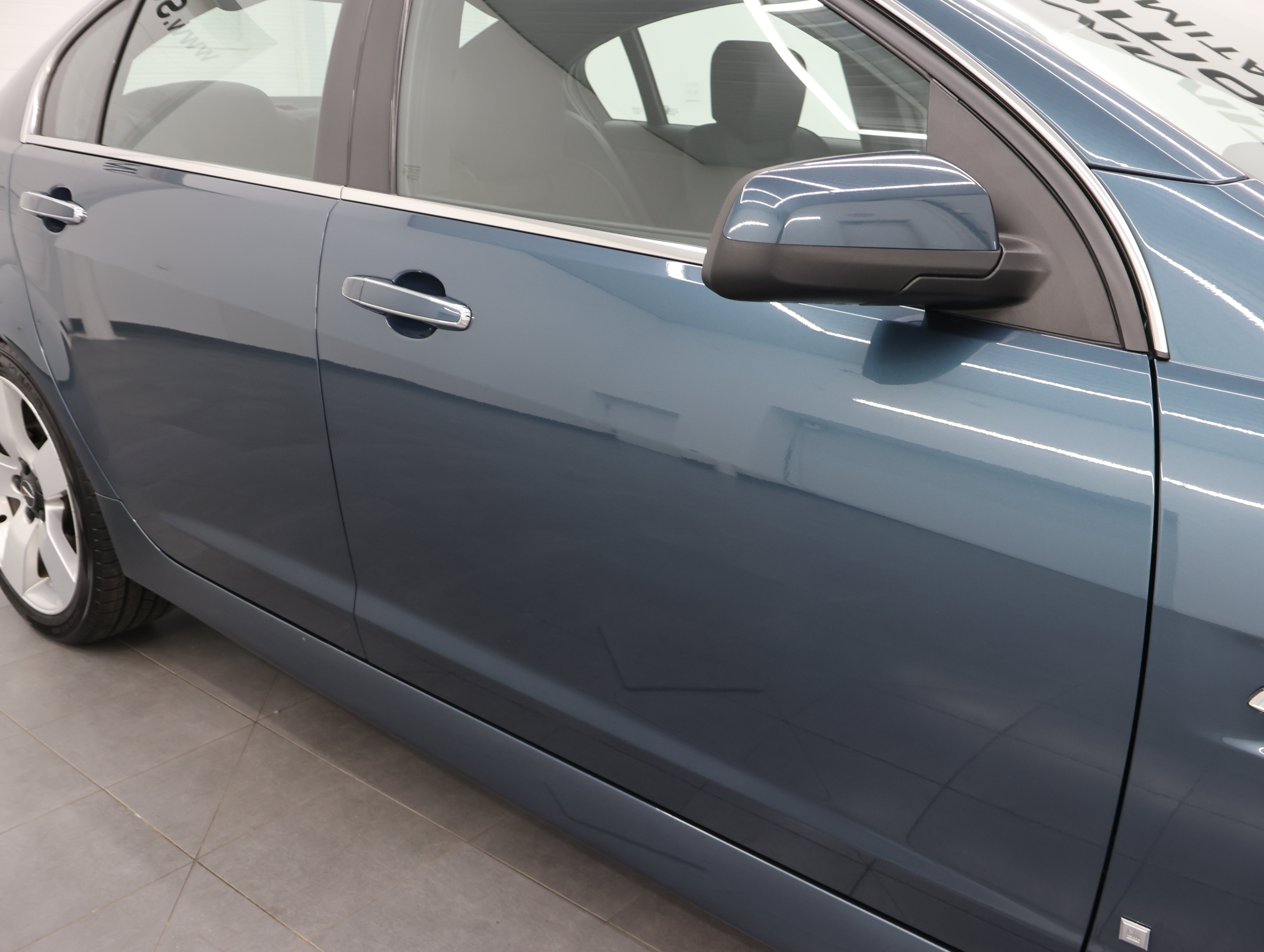Used 2009 Pontiac G8 GT w/ Premium Package RWD image 25