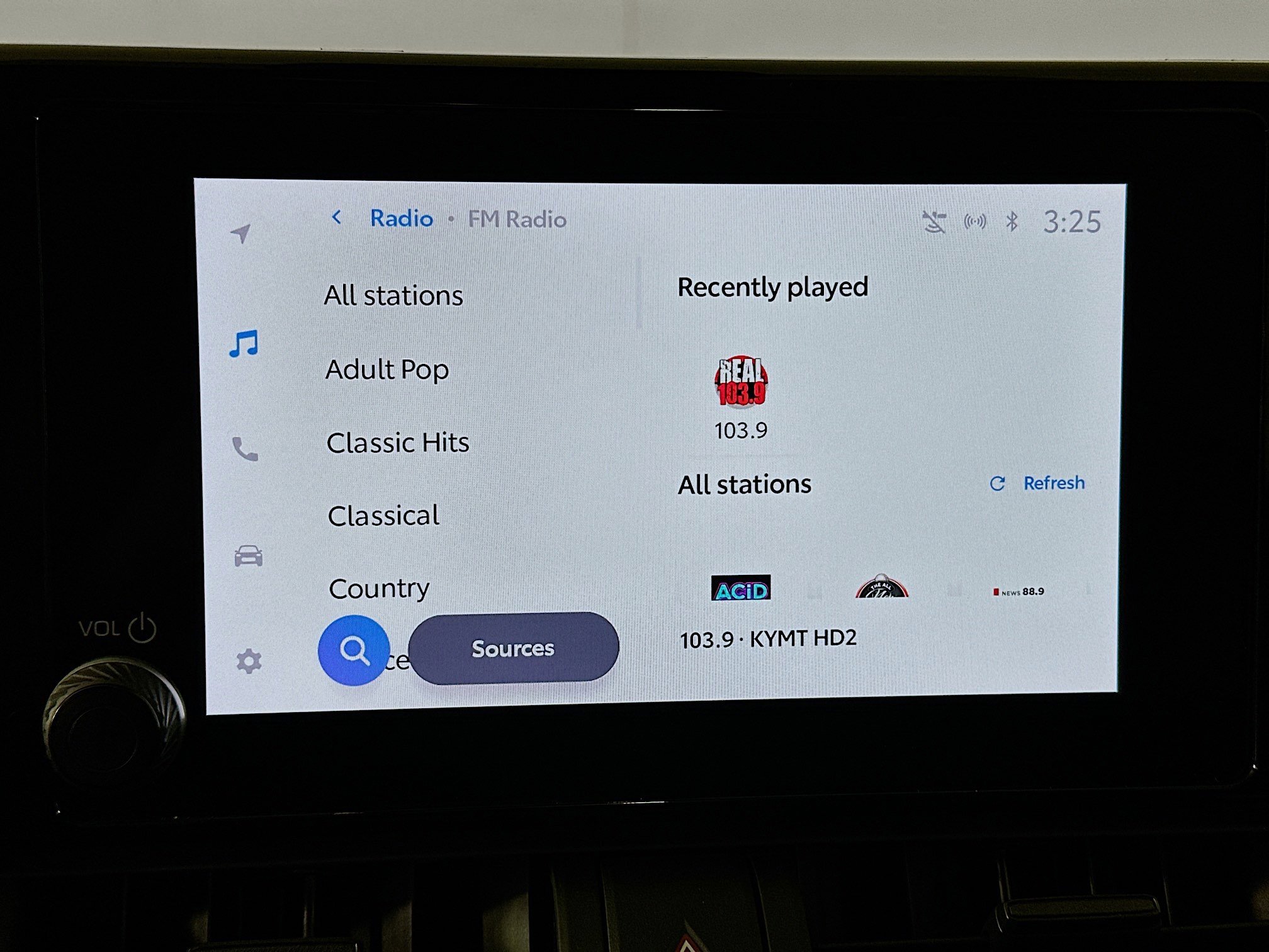 Used 2024 Toyota RAV4 LE image 19