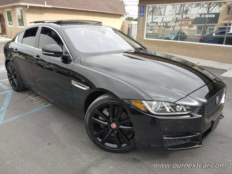 Used 2017 Jaguar XF Premium image 10