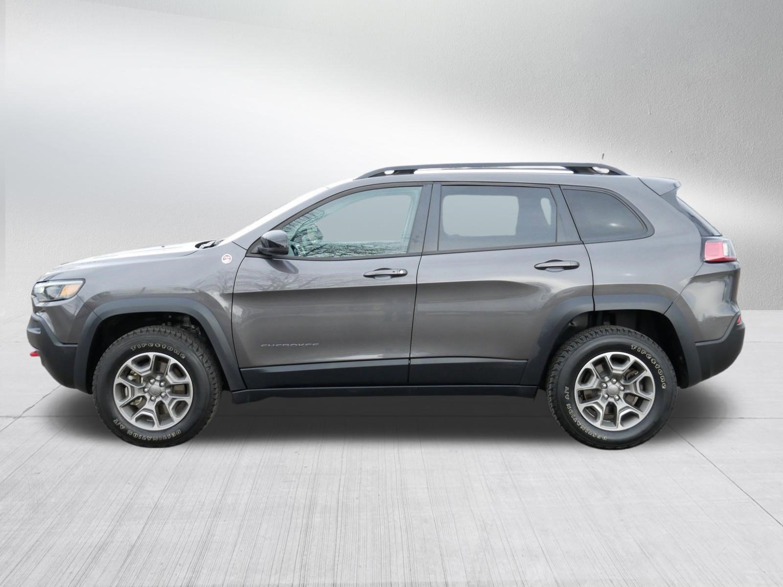 Used 2022 Jeep Cherokee Trailhawk w/ Technology Group B image 4