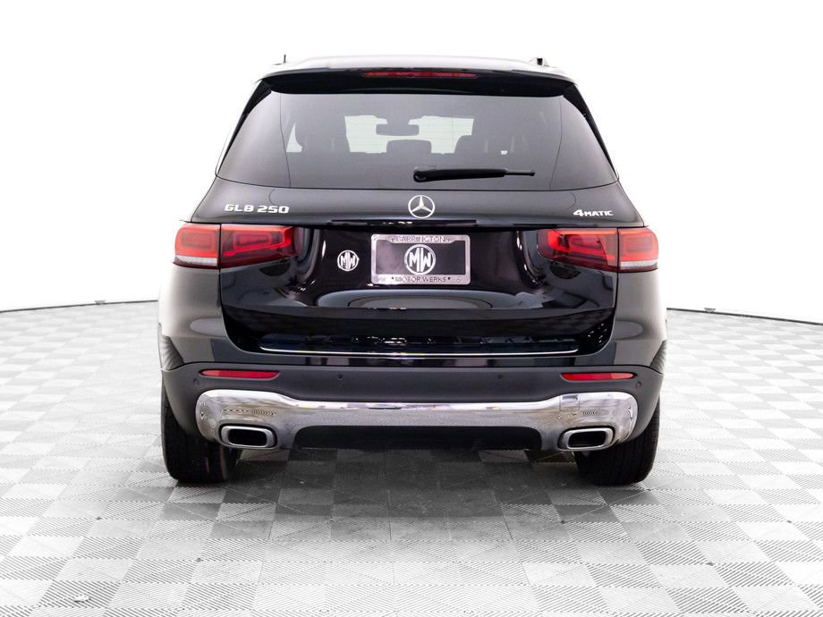 Used 2023 Mercedes-Benz GLB 250 4MATIC image 4